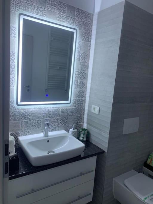 Cool Apartment ทิมิชัวรา ภายนอก รูปภาพ